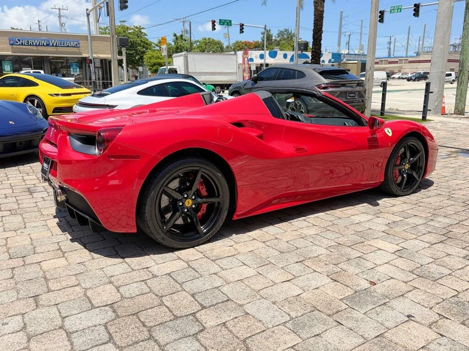 2017 Ferrari 488 Spider - Image 12 of 31