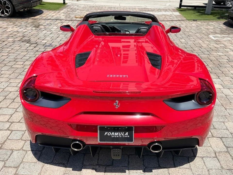 2017 Ferrari 488 Spider - Image 14 of 31