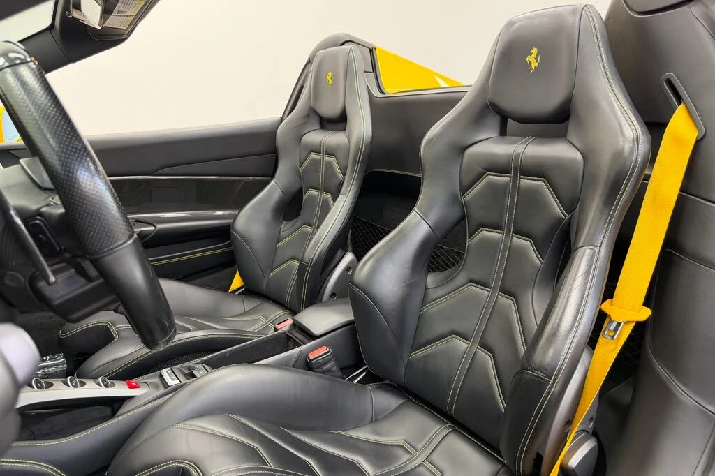 2017 Ferrari 488 Spider - Image 21 of 31