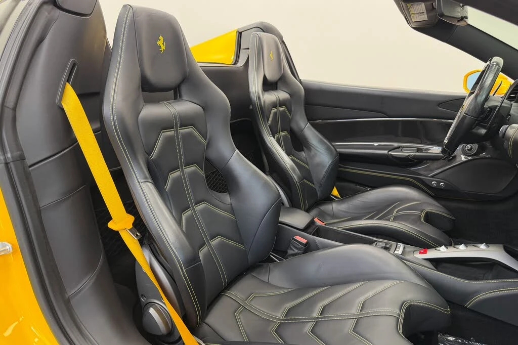 2017 Ferrari 488 Spider - Image 22 of 31