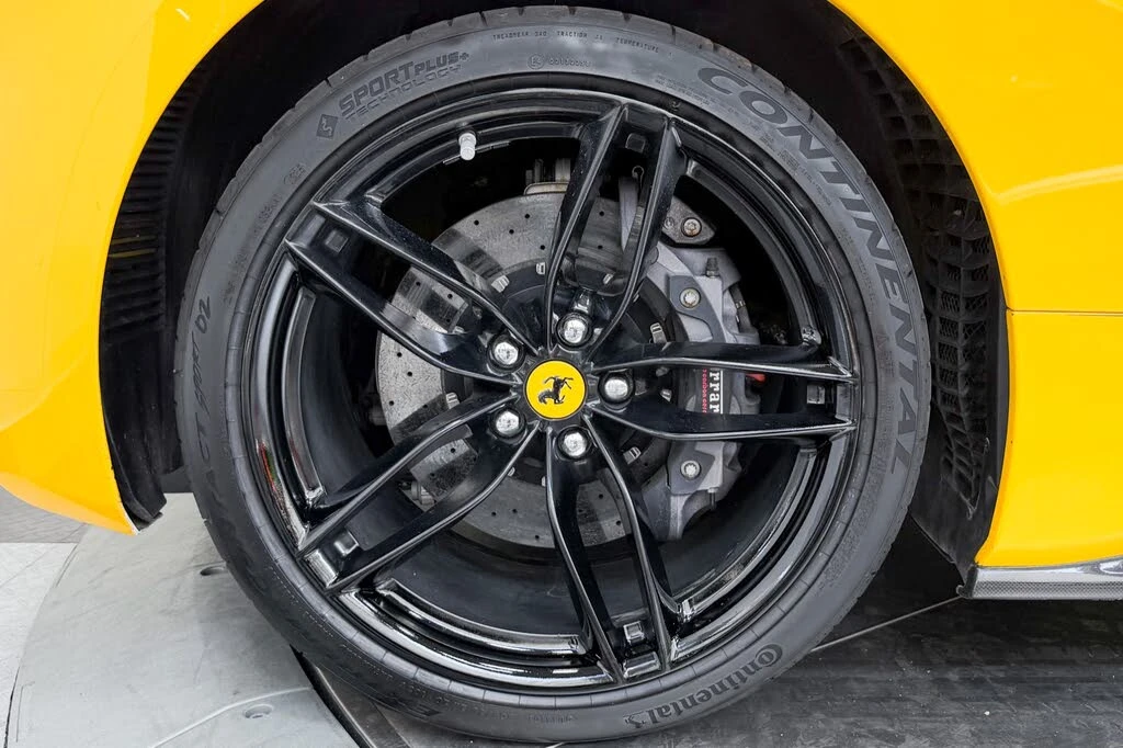 2017 Ferrari 488 Spider - Image 27 of 31