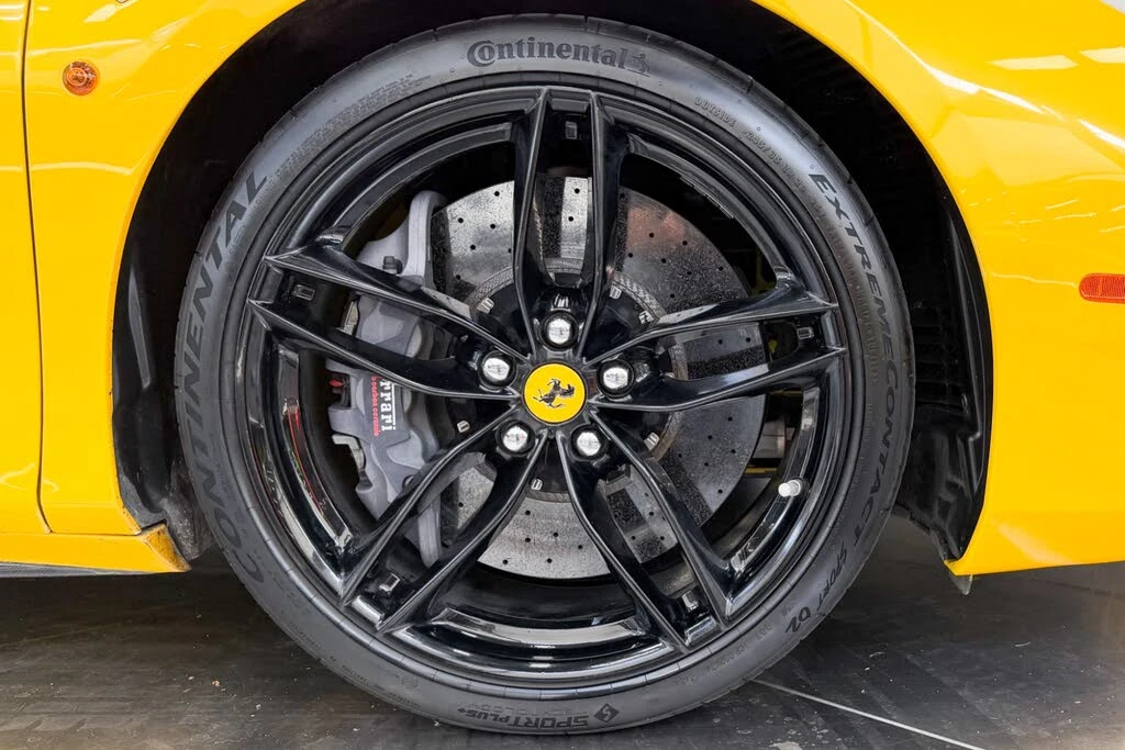 2017 Ferrari 488 Spider - Image 28 of 31