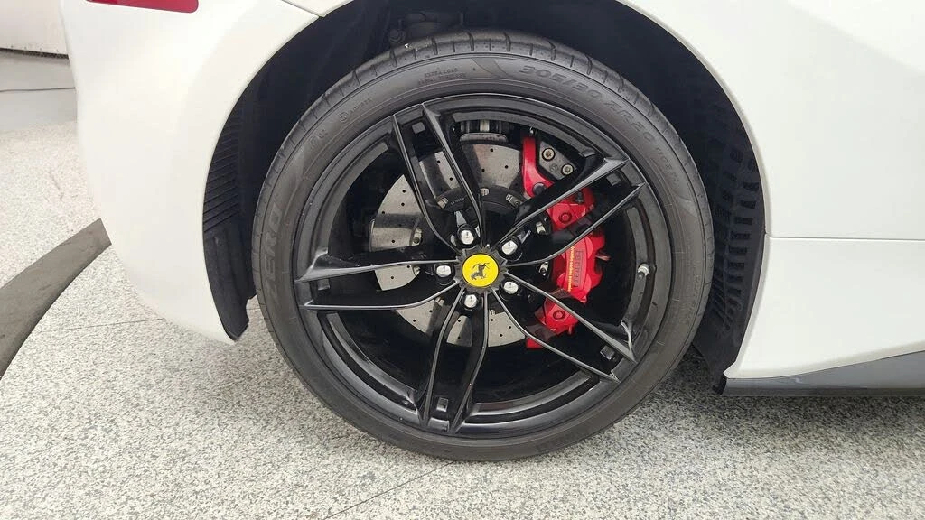 2017 Ferrari 488 Spider - Image 25 of 31