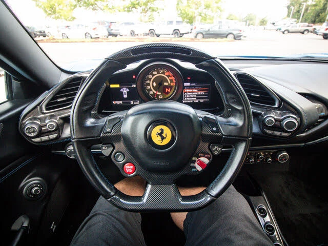 2017 Ferrari 488 Spider - Image 17 of 31