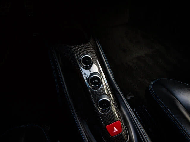 2017 Ferrari 488 Spider - Image 28 of 31
