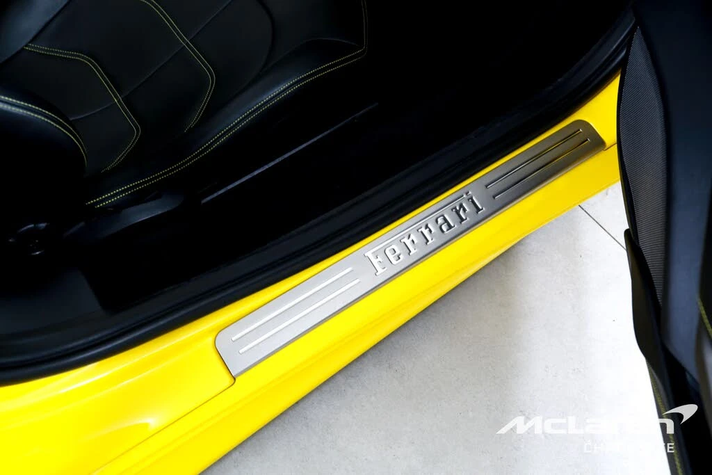 2017 Ferrari 488 Spider - Image 23 of 31