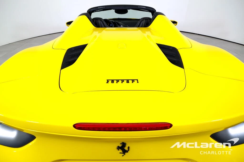 2017 Ferrari 488 Spider - Image 27 of 31