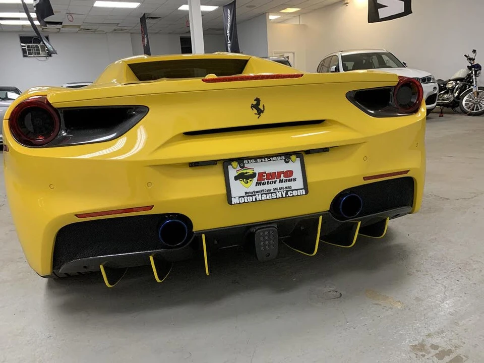 2017 Ferrari 488 Spider - Image 8 of 31