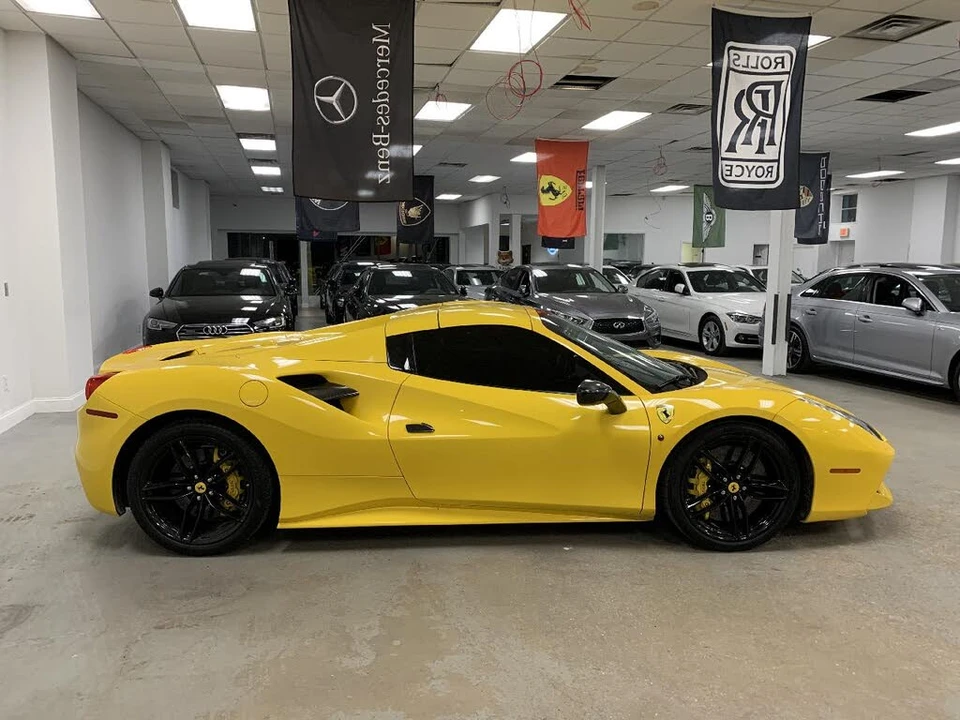 2017 Ferrari 488 Spider - Image 5 of 31
