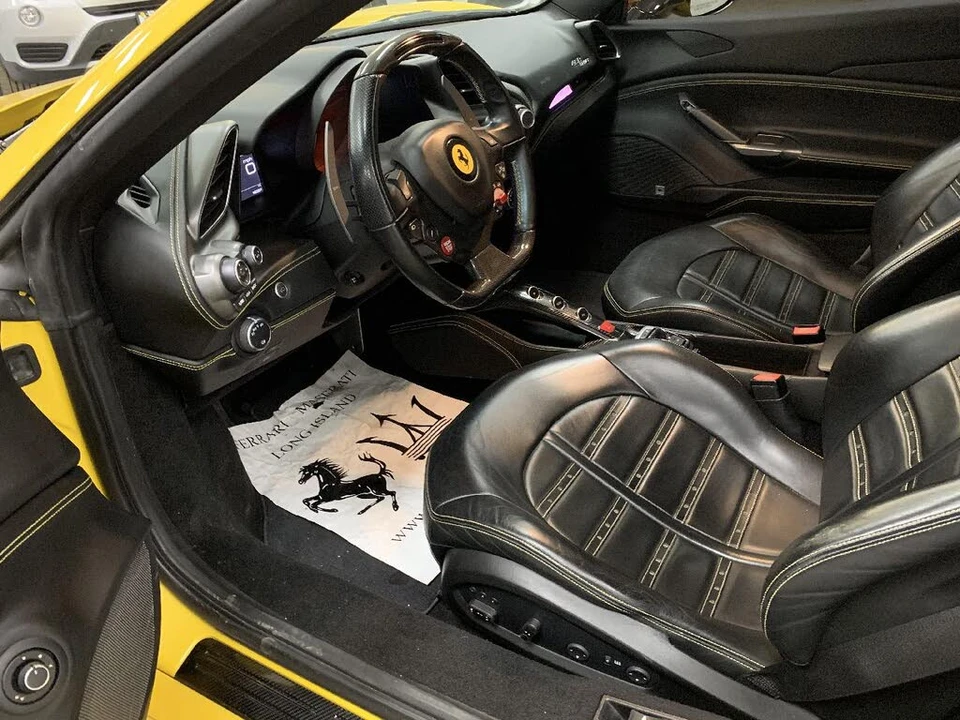 2017 Ferrari 488 Spider - Image 15 of 31