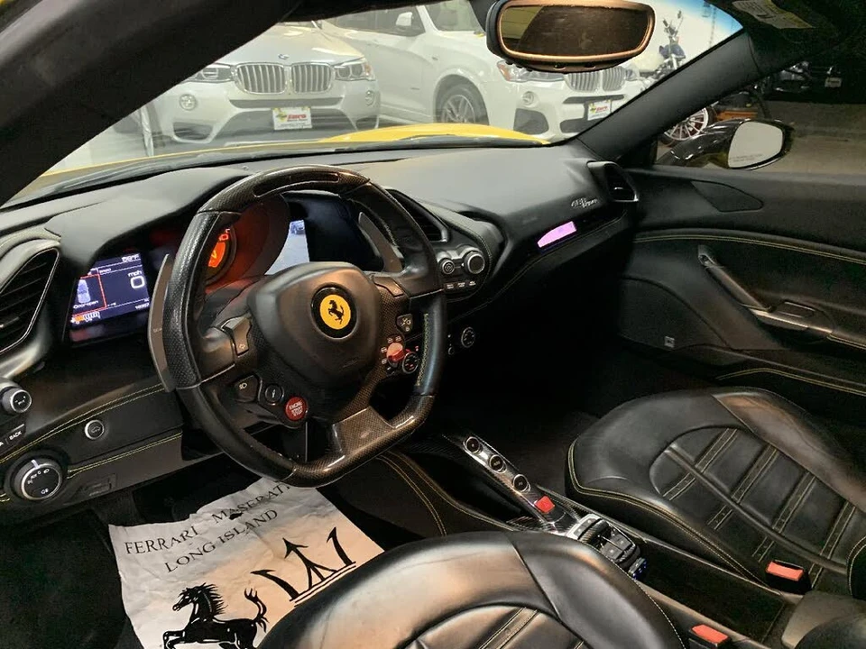 2017 Ferrari 488 Spider - Image 19 of 31