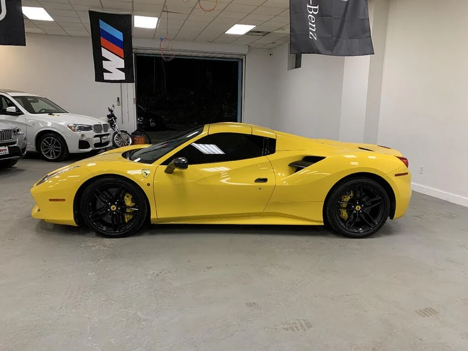 2017 Ferrari 488 Spider - Image 10 of 31