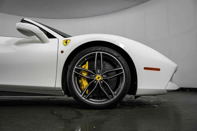 2017 Ferrari 488 Spider - Image 11 of 31