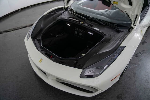2017 Ferrari 488 Spider - Image 27 of 31