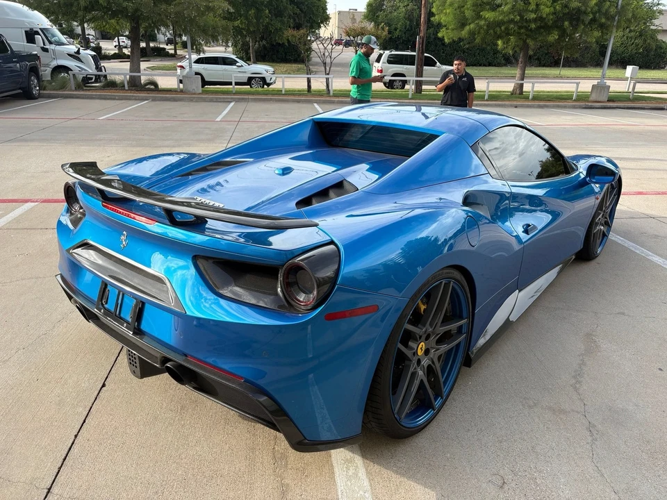 2017 Ferrari 488 Spider - Image 4 of 8