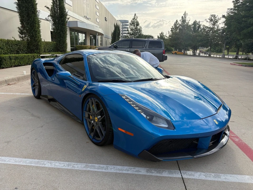 2017 Ferrari 488 Spider - Image 3 of 8