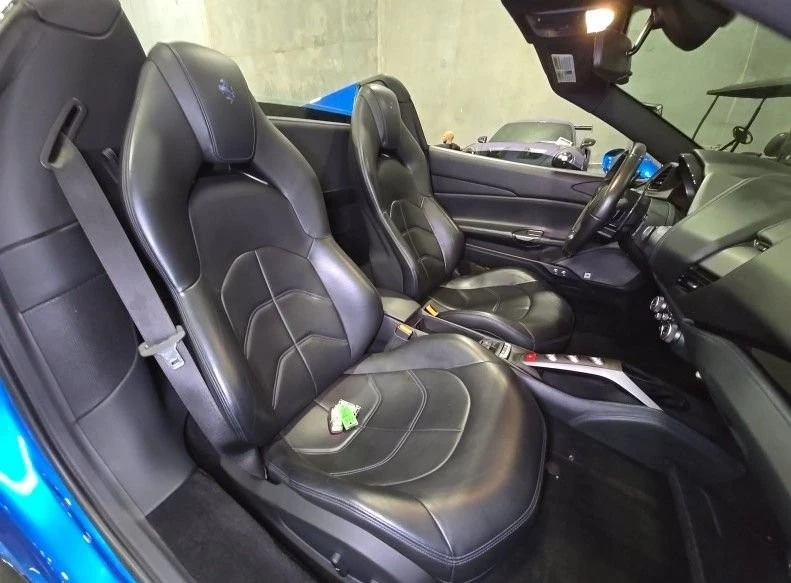 2017 Ferrari 488 Spider - Image 6 of 8