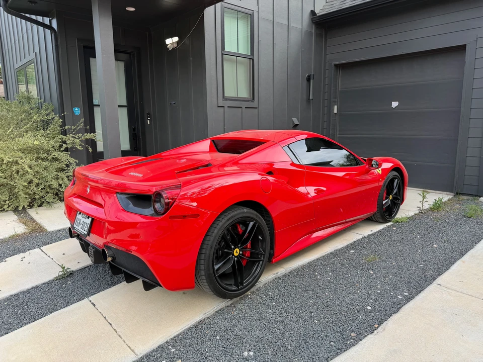 2017 Ferrari 488 Spider - Image 16 of 31