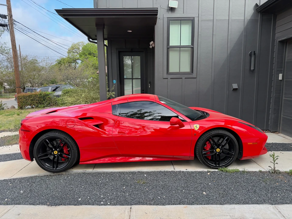 2017 Ferrari 488 Spider - Image 15 of 31