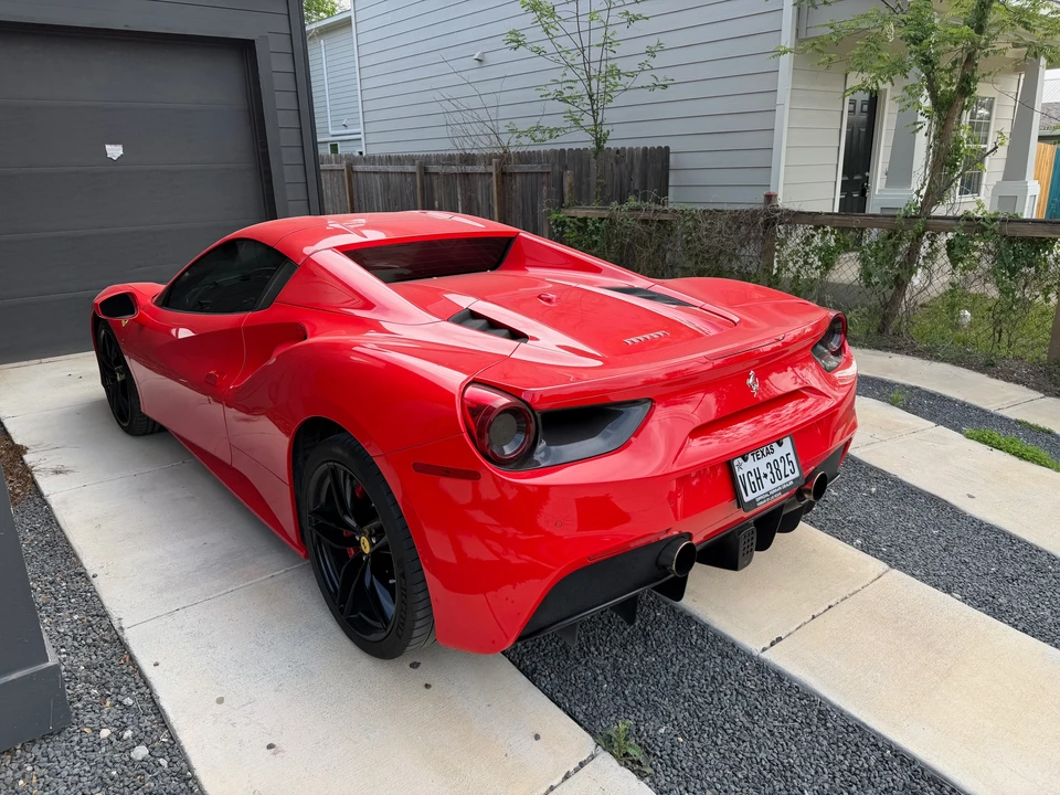2017 Ferrari 488 Spider - Image 19 of 31