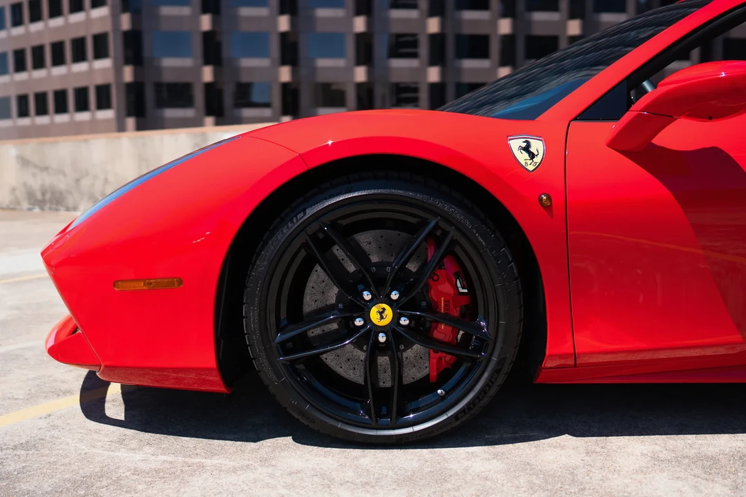 2017 Ferrari 488 Spider - Image 11 of 31