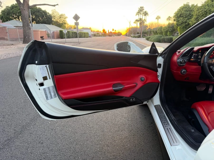2017 Ferrari 488 Spider - Image 21 of 25