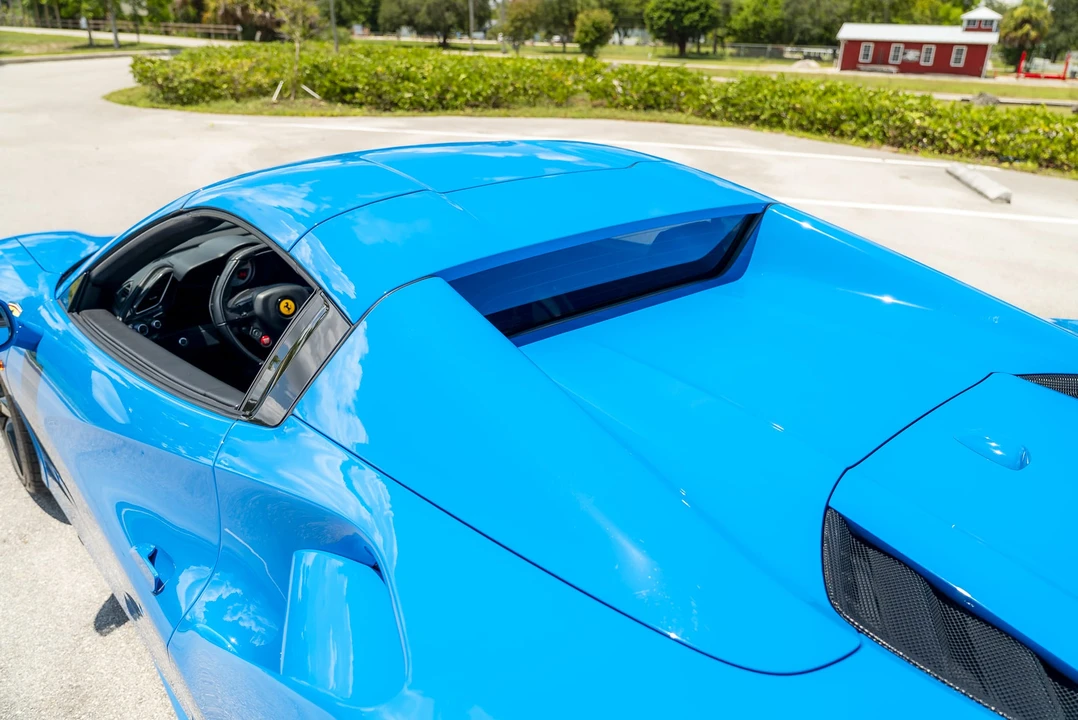 2017 Ferrari 488 Spider - Image 24 of 31