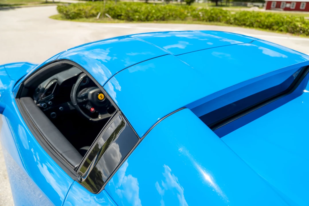 2017 Ferrari 488 Spider - Image 25 of 31