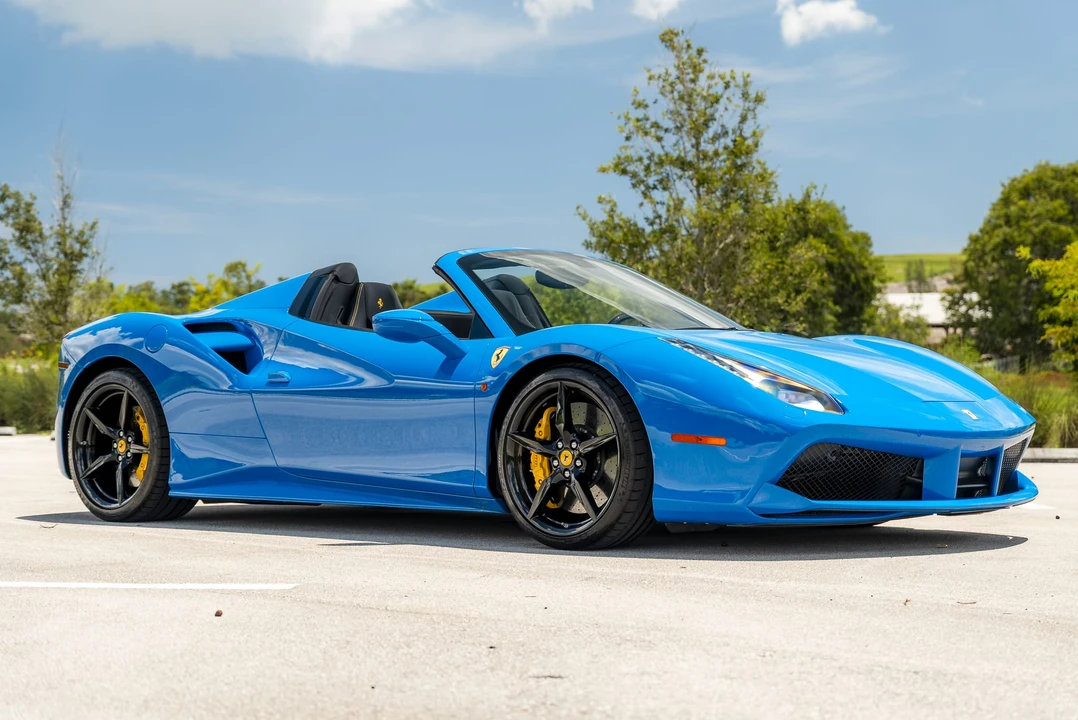 2017 Ferrari 488 Spider - Image 8 of 31