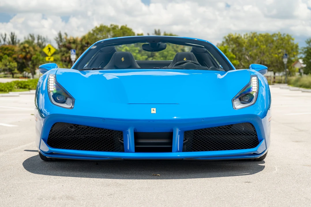 2017 Ferrari 488 Spider - Image 3 of 31
