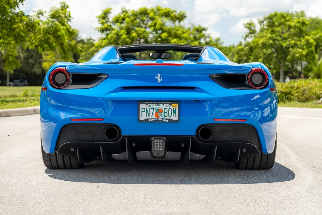 2017 Ferrari 488 Spider - Image 13 of 31