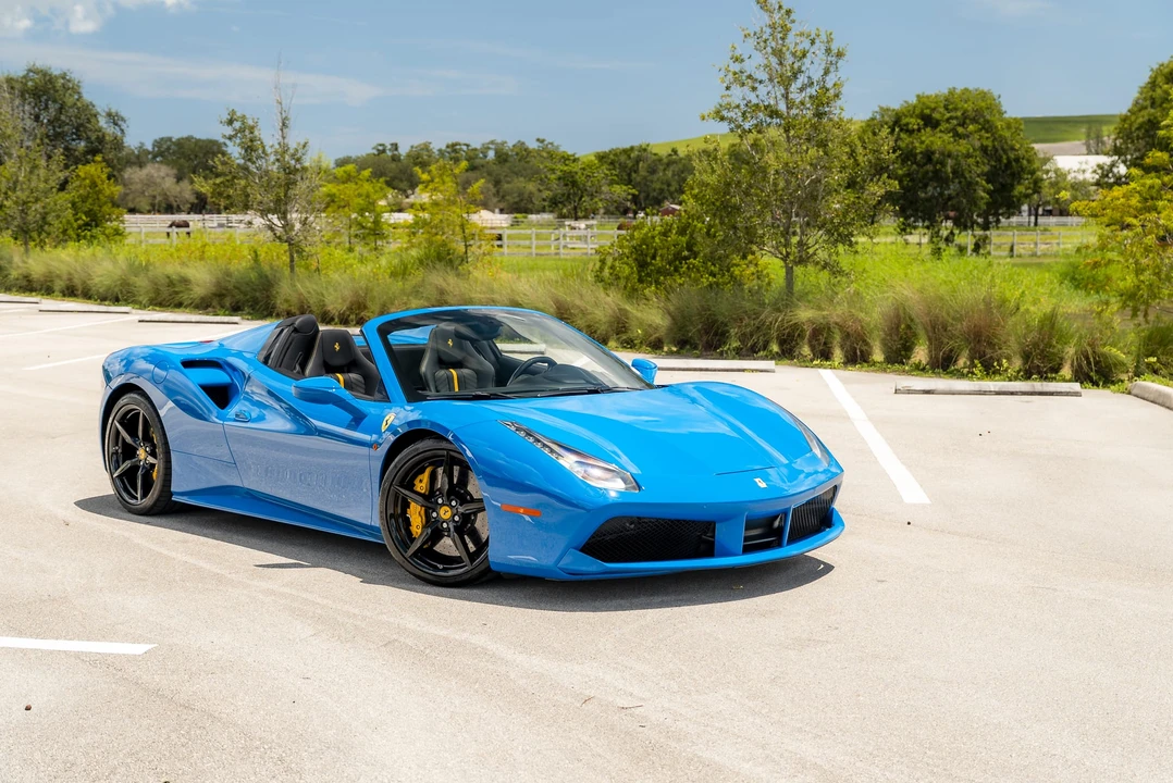 2017 Ferrari 488 Spider - Image 5 of 31