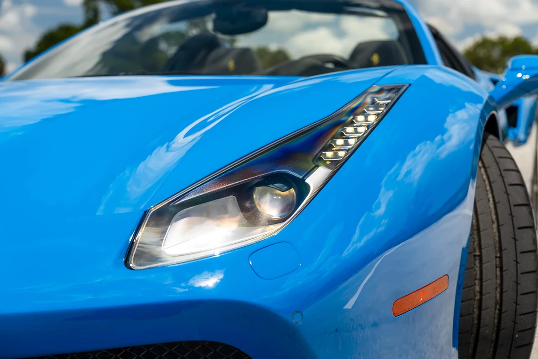 2017 Ferrari 488 Spider - Image 19 of 31