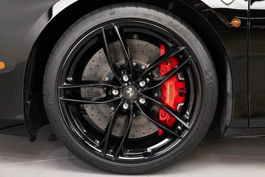 2017 Ferrari 488 Spider - Image 21 of 31