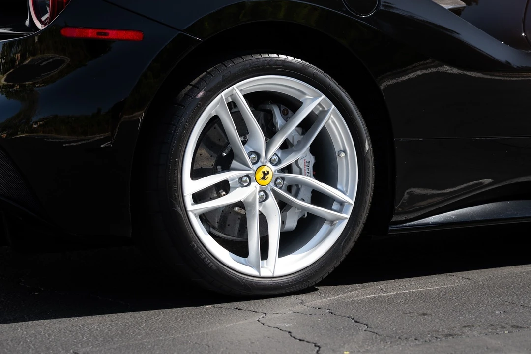 2017 Ferrari 488 Spider - Image 17 of 21