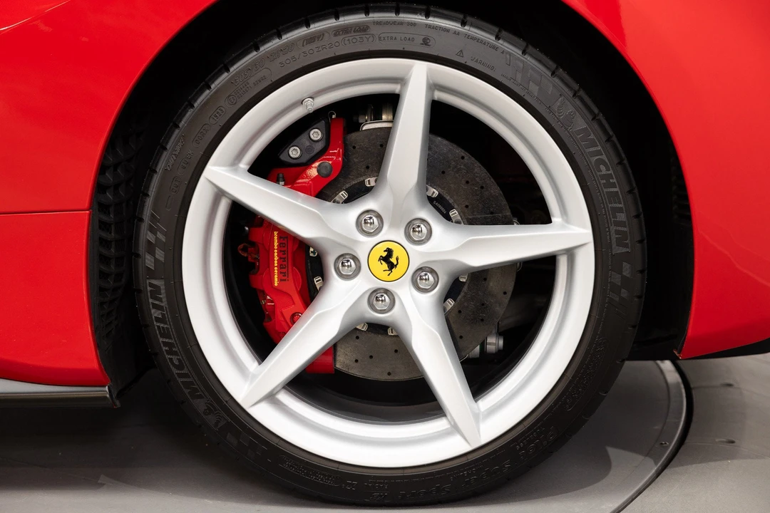 2017 Ferrari 488 Spider - Image 22 of 31