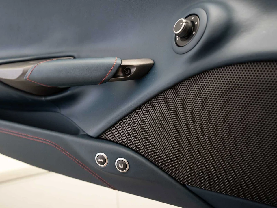 2017 Ferrari 488 Spider - Image 29 of 31