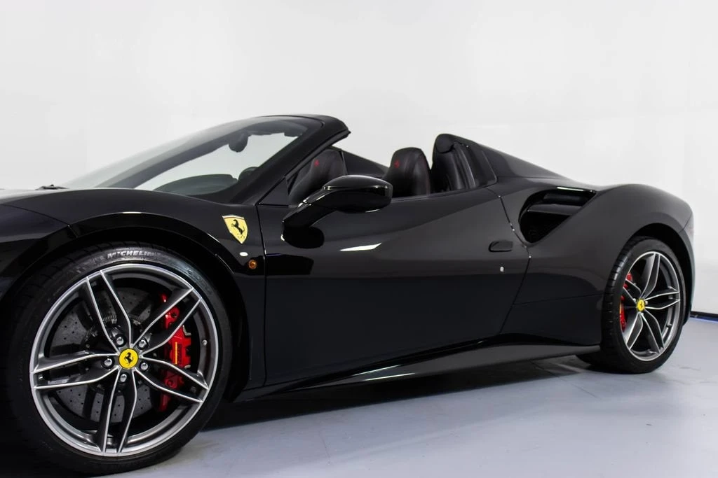 2017 Ferrari 488 Spider - Image 31 of 31