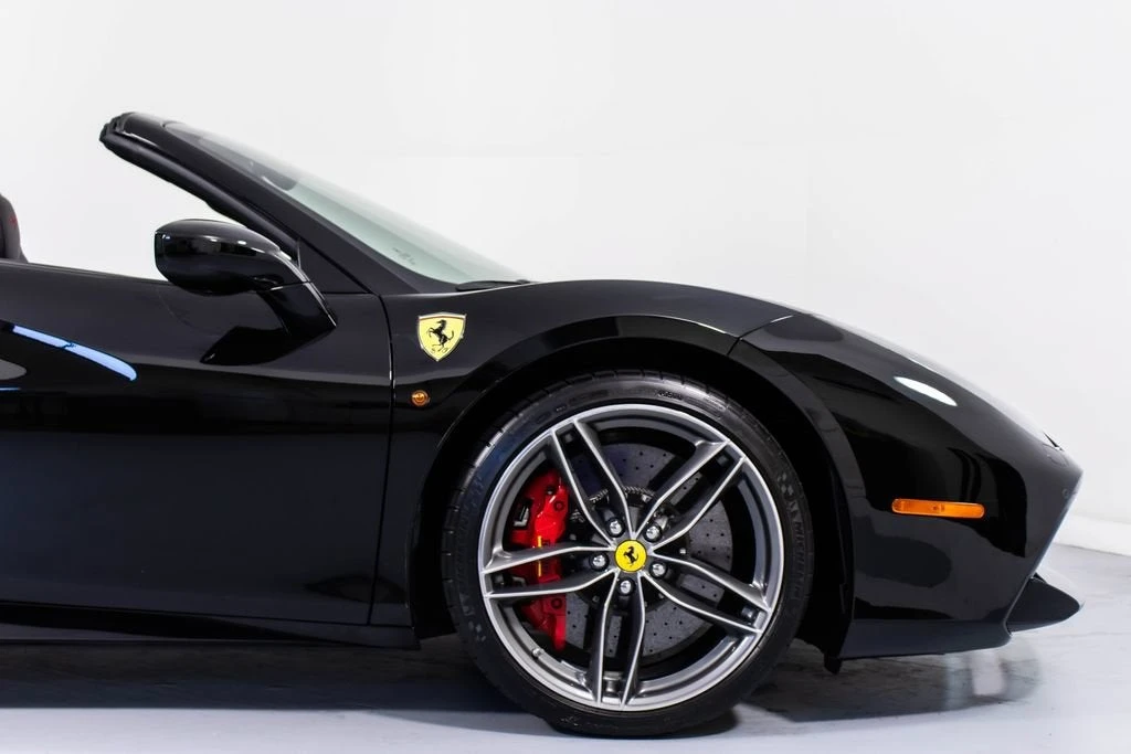 2017 Ferrari 488 Spider - Image 17 of 31