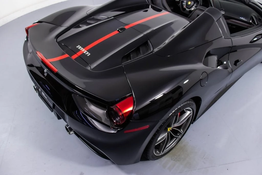 2017 Ferrari 488 Spider - Image 21 of 31