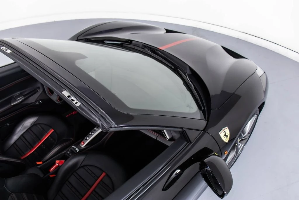2017 Ferrari 488 Spider - Image 19 of 31