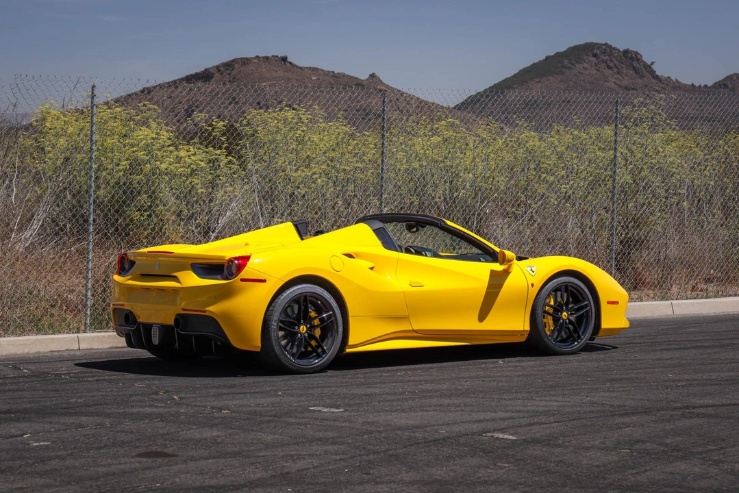 2017 Ferrari 488 Spider - Image 10 of 31