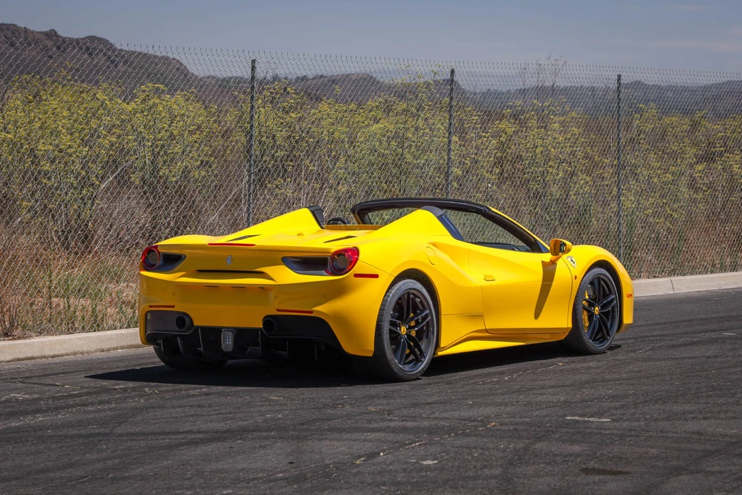2017 Ferrari 488 Spider - Image 11 of 31
