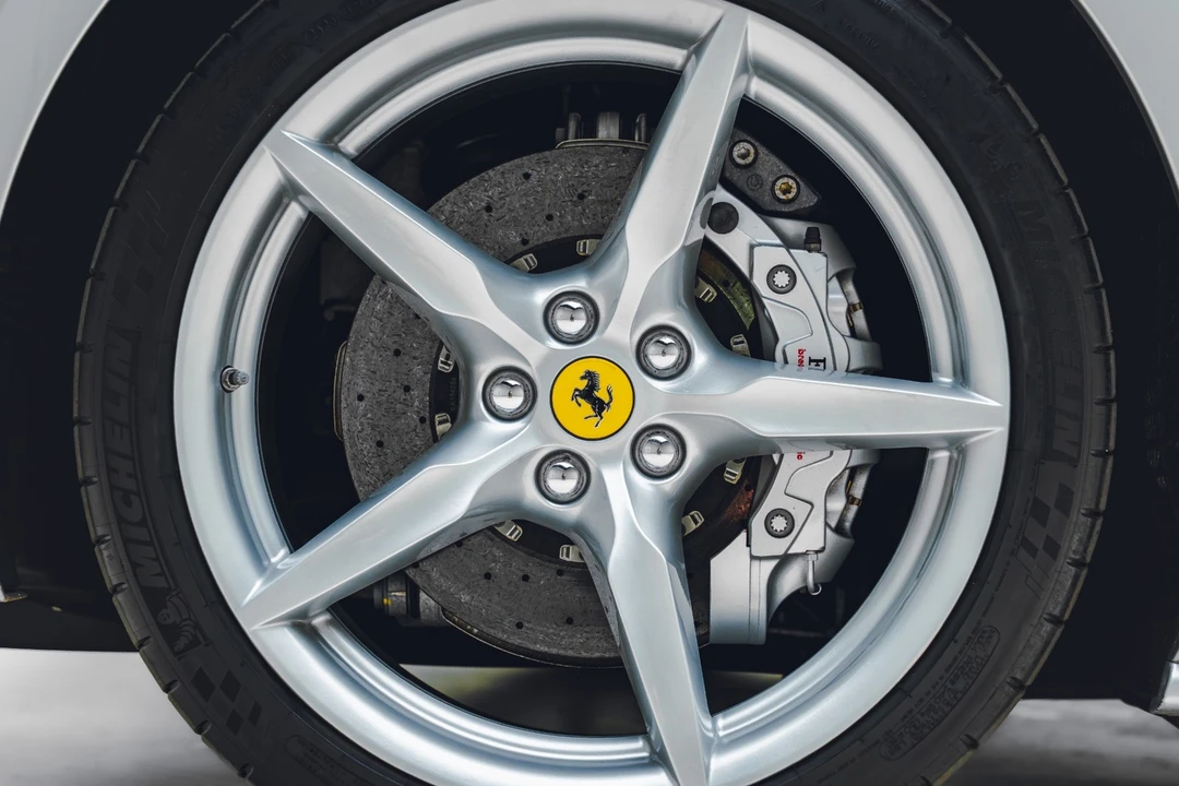 2017 Ferrari 488 Spider - Image 19 of 31