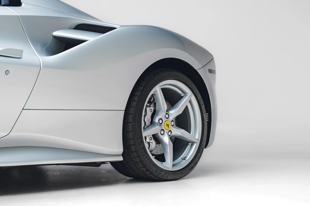 2017 Ferrari 488 Spider - Image 14 of 31