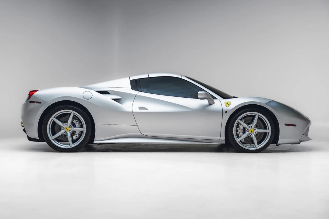 2017 Ferrari 488 Spider - Image 5 of 31