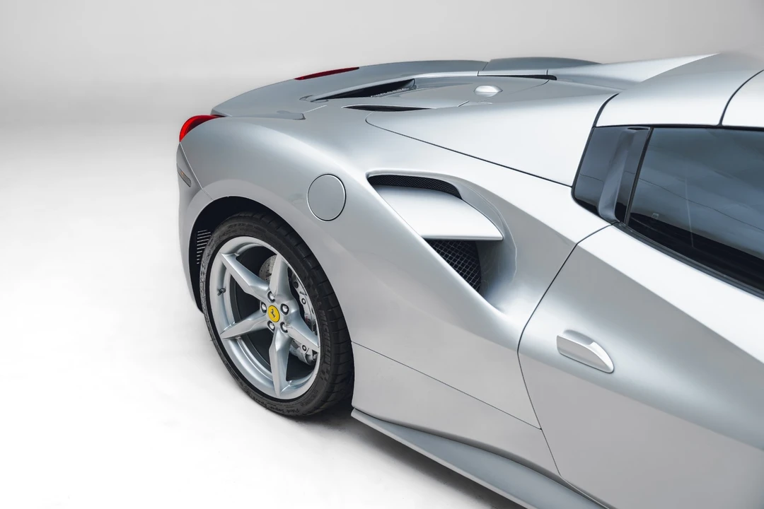 2017 Ferrari 488 Spider - Image 13 of 31