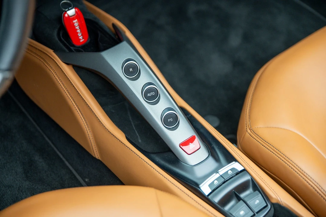 2017 Ferrari 488 Spider - Image 25 of 31
