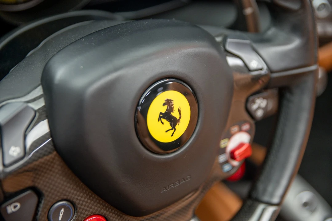 2017 Ferrari 488 Spider - Image 22 of 31