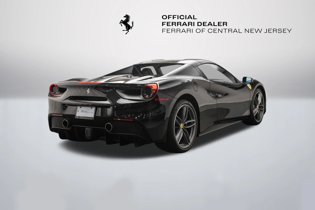 2017 Ferrari 488 Spider - Image 15 of 31